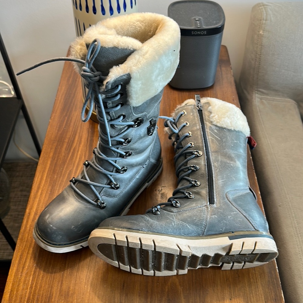 Winter boots-Royal Canadian